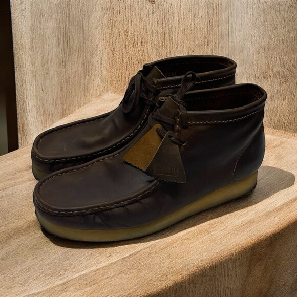 Clarks Wallabee Men 13 Boots Solid Chukka Lace Up Orig. Crepe Sole Gum Beeswax - Picture 1 of 15